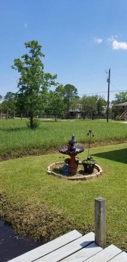 Peaceful Riverfront Cottage Sleeps 7 With Washer & Dryer Waveland Exterior photo